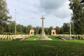 Canadese Begraafplaats - Holten - Nederland