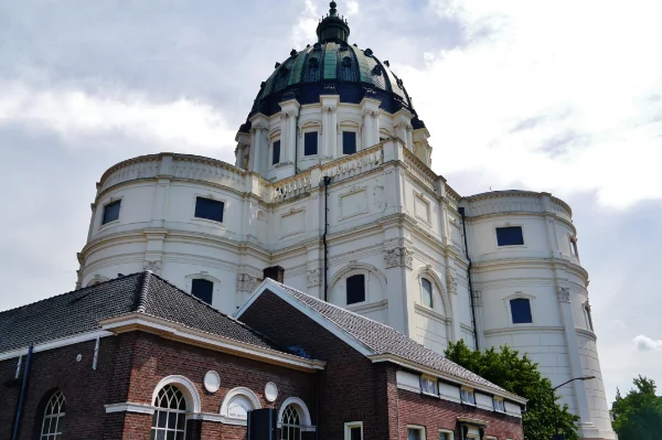 Basiliek van de Heilige Agatha en Barbara - Oudenbosch - Nederland