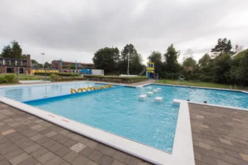 Optisport Zwembad Het Puzzelbad - Terheijden - Netherlands
